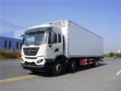 東風(fēng)天錦KR小三軸冷藏車